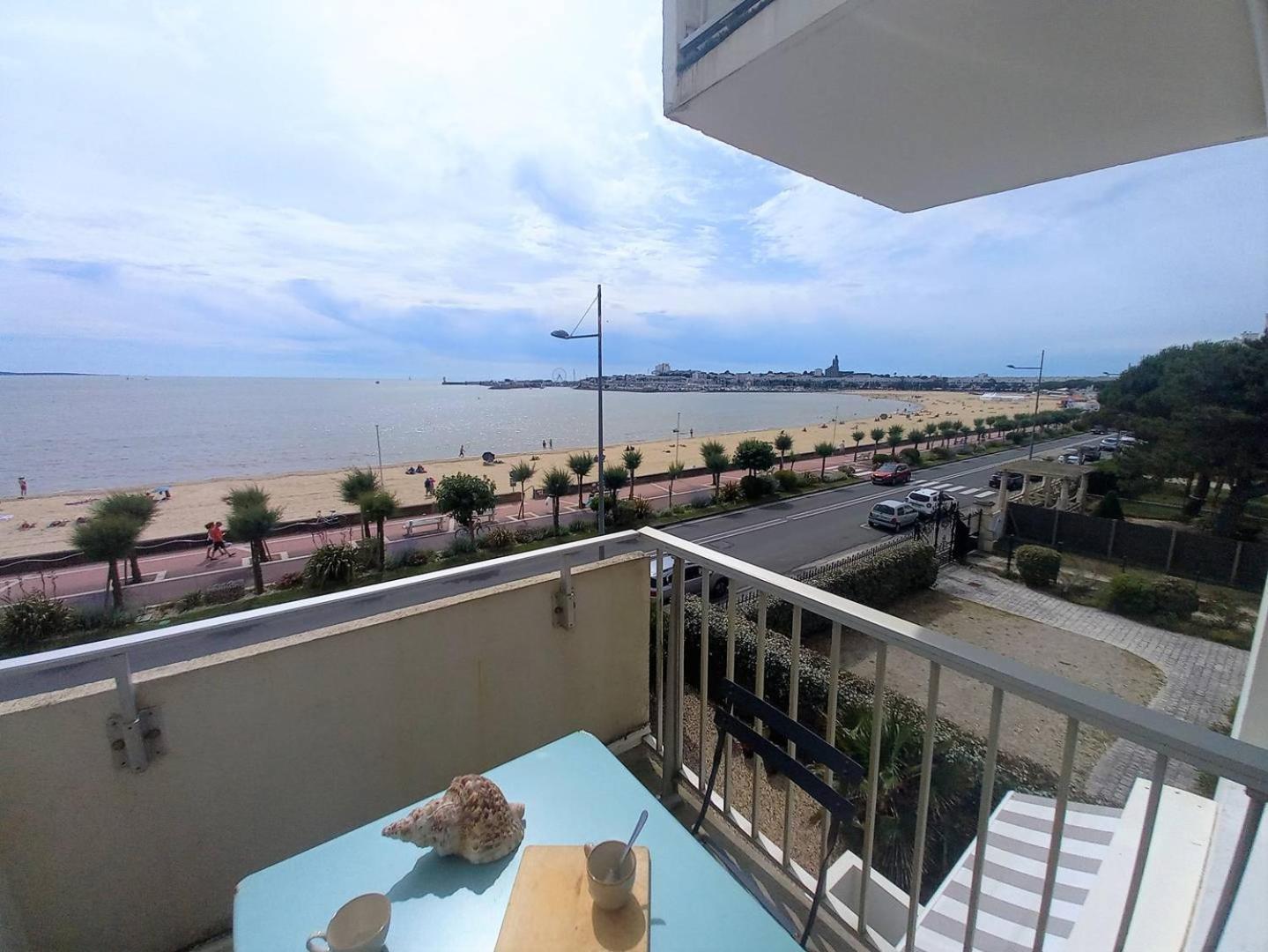 Royan - Vue Mer Pour Cet Appartement Face A La Plage - Grande Conche ภายนอก รูปภาพ